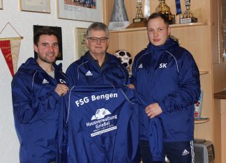 Neue Regenjacken für die FSG