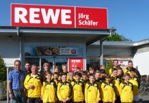 D-Jugend der JSG Grafschaft grüßt in Schwarz-Gelb