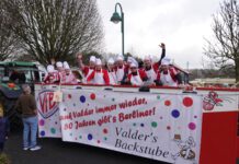 Karnevanlszug mit VfB